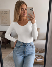 Lia B.